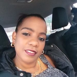 Meet your Posher, Yamile